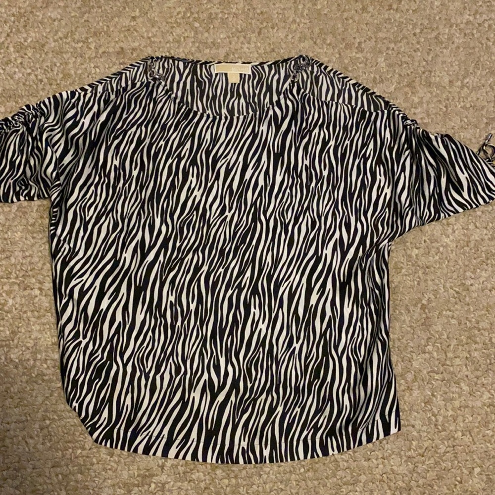MICHAEL MICHAEL KORS cold shoulder zebra blouse